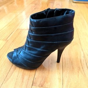 Diba Black leather boots